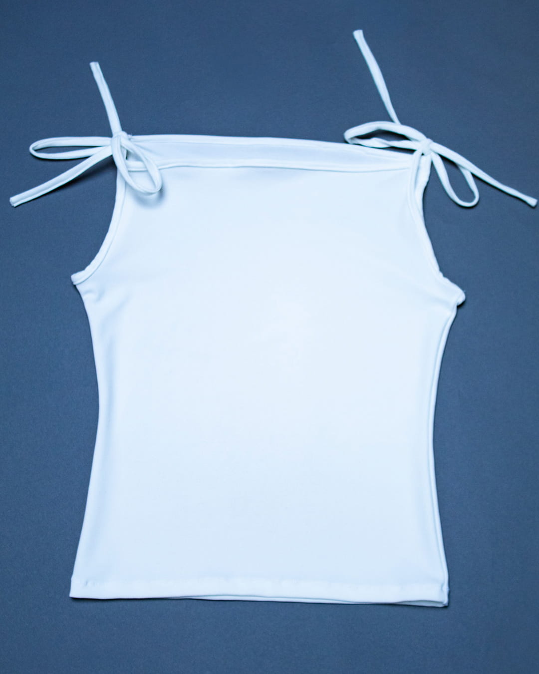 Playera White Tie